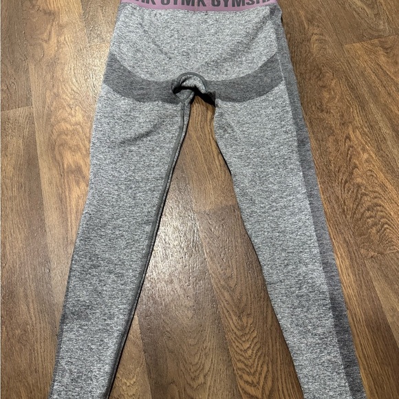 Gymshark Flex Legging Gray and Pink Size Size Medium - Picture 5 of 7